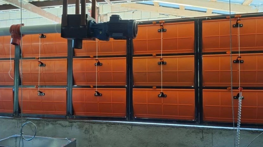 Sale of automatic poultry entry shutters for the poultry hall in Tabriz Sale of automatic poultry entry shutters for the poultry hall in Tabriz